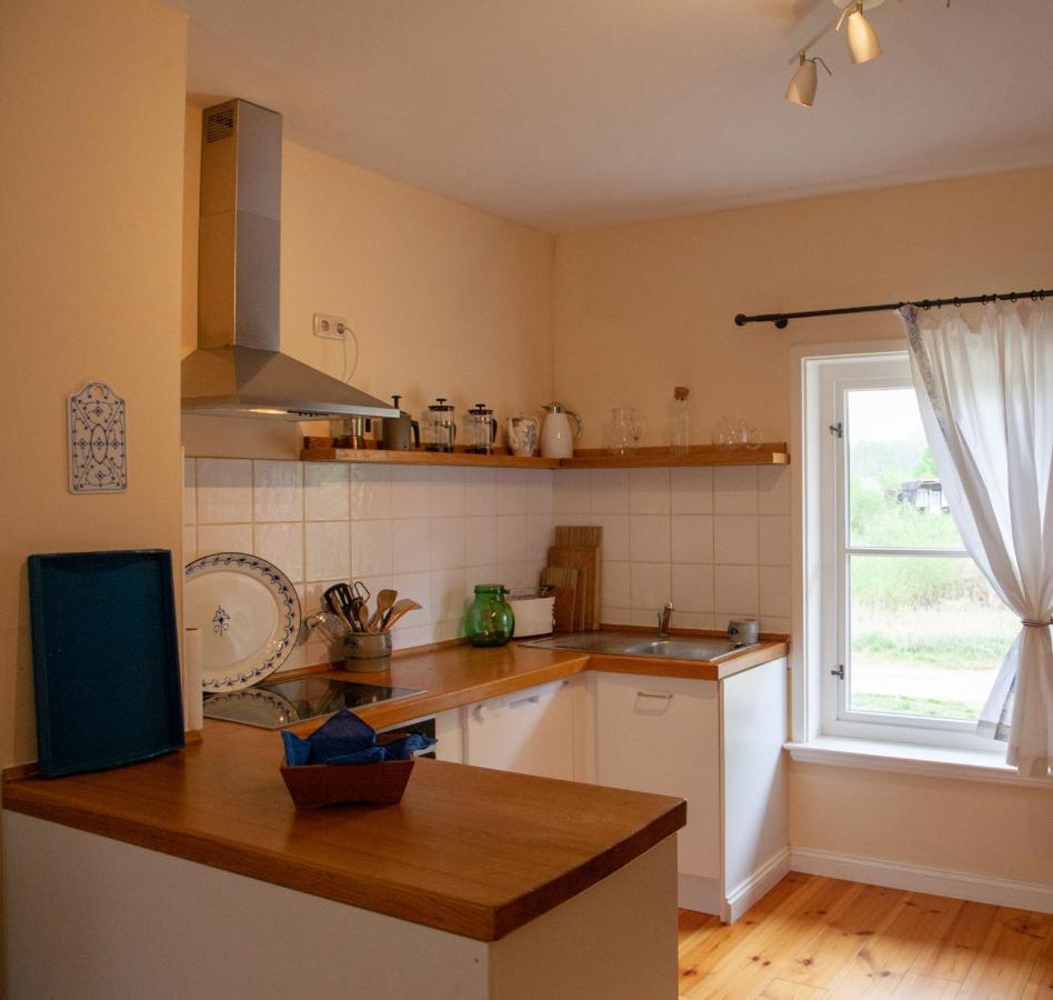 Ferien In Troja Villa Larz Bagian luar foto